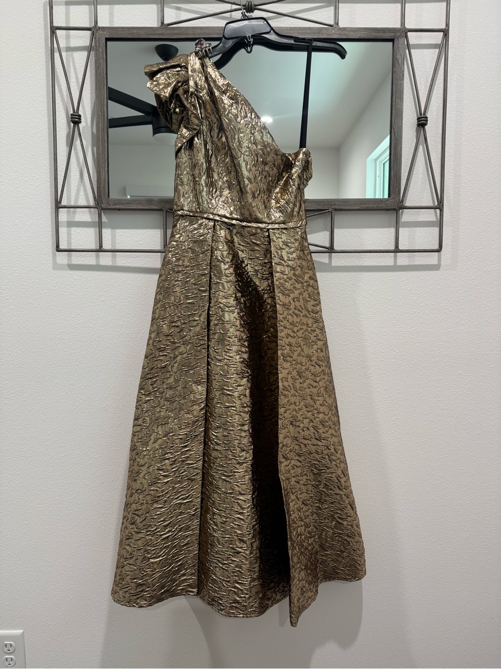 ANTONIO MELANI One-Shoulder Metallic Gold Cocktail Dress